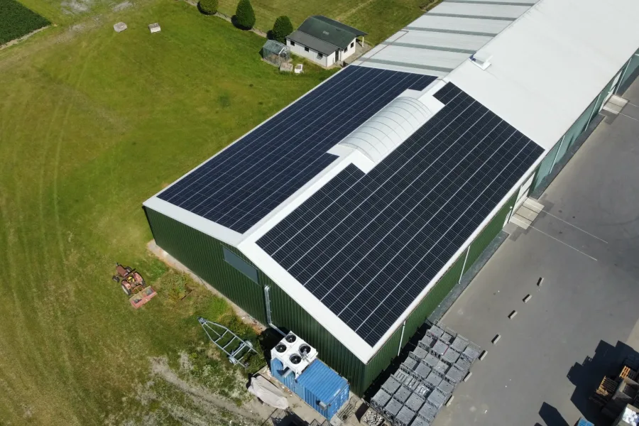 Groot & Groot Holding B.V. - 1